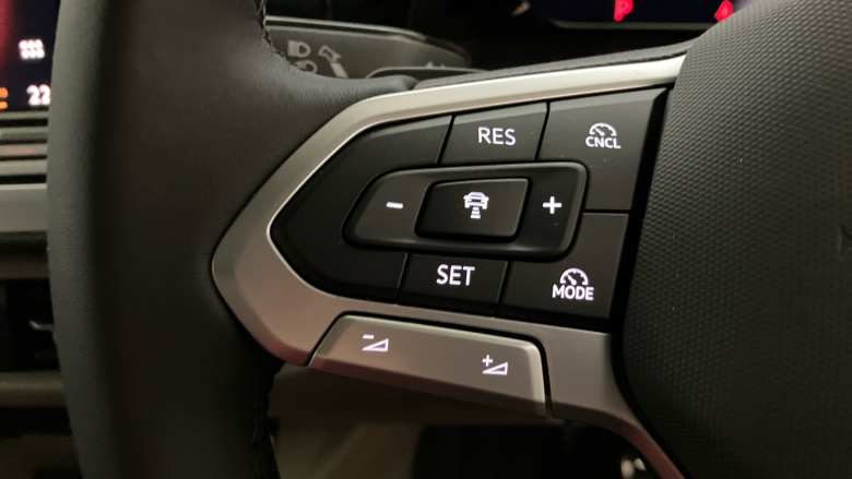 Volkswagen Multivan 2.0 TDI Style 5dr LWB DSG Diesel Estate